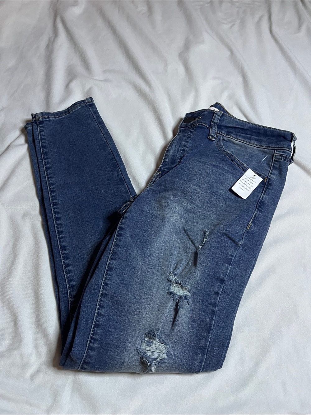 NWT SO Distressed Jeggings